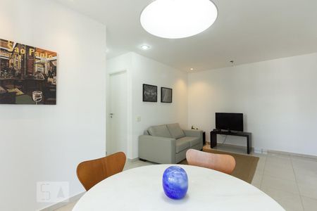 Sala de apartamento para alugar com 2 quartos, 55m² em Vila Nova Conceição, São Paulo