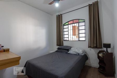 Suíte de casa à venda com 4 quartos, 150m² em Santa Amélia, Belo Horizonte