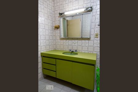 Banheiro de casa à venda com 3 quartos, 315m² em Vila Leonor, São Paulo