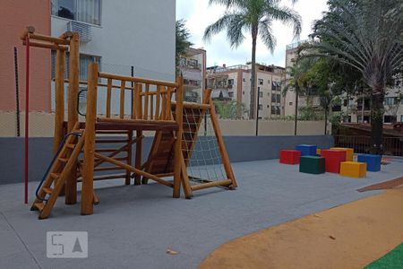 Apartamento à venda com 110m², 3 quartos e 2 vagas Apartamento à venda com 110m², 3 quartos e 2 vagasÁrea Comum - Playground