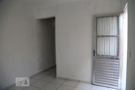 Sala 1 de casa à venda com 3 quartos, 120m² em Parque Pinheiros, Taboão da Serra