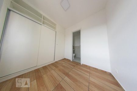 Quarto de kitnet/studio para alugar com 1 quarto, 30m² em Centro, Curitiba