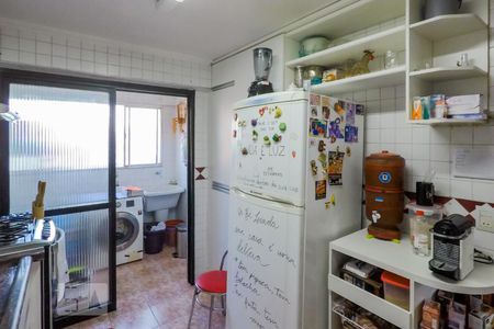 Cozinha de apartamento à venda com 4 quartos, 200m² em Vila Gumercindo, São Paulo