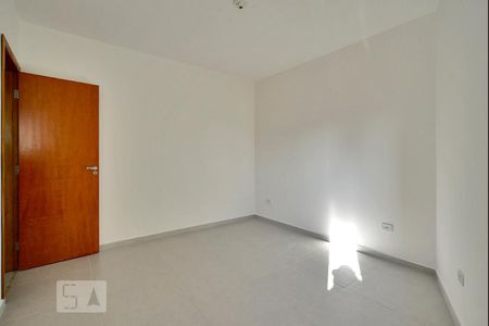 Quarto 1 de casa de condomínio para alugar com 2 quartos, 57m² em Vila Guilherme, São Paulo