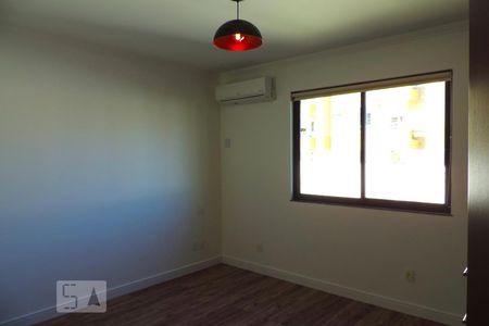 Suite 1 de apartamento para alugar com 2 quartos, 76m² em Itacorubi, Florianópolis