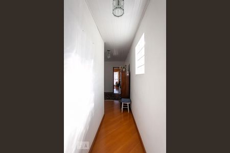 Corredor de casa à venda com 3 quartos, 160m² em Medianeira, Porto Alegre