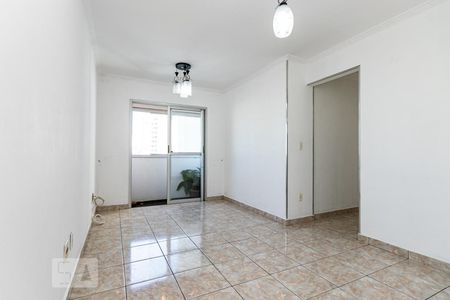 Sala de apartamento à venda com 2 quartos, 74m² em Vila Taquari, São Paulo