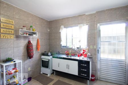 Cozinha de casa à venda com 6 quartos, 250m² em Parque Renato Maia, Guarulhos