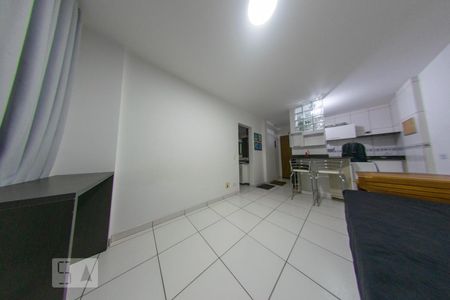 Sala de apartamento para alugar com 1 quarto, 30m² em Rebouças, Curitiba