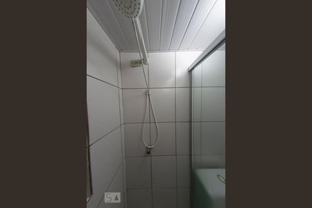 Banheiro de apartamento para alugar com 1 quarto, 30m² em Rebouças, Curitiba