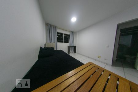 Sala de apartamento para alugar com 1 quarto, 30m² em Rebouças, Curitiba