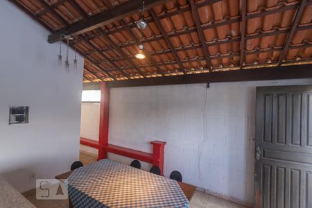 Sala/Cozinha de casa de condomínio para alugar com 2 quartos, 100m² em Recreio dos Bandeirantes, Rio de Janeiro