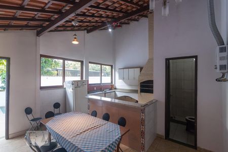 Sala/Cozinha de casa de condomínio para alugar com 2 quartos, 100m² em Recreio dos Bandeirantes, Rio de Janeiro