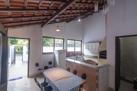 Sala/Cozinha de casa de condomínio para alugar com 2 quartos, 100m² em Recreio dos Bandeirantes, Rio de Janeiro