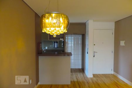 Sala de apartamento para alugar com 2 quartos, 76m² em Carvoeira, Florianópolis