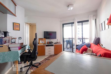 Sala de kitnet/studio para alugar com 1 quarto, 33m² em Cerqueira César, São Paulo