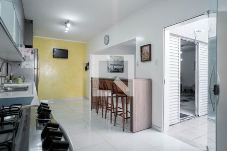 Casa à venda com 4 quartos, 210m² em Jardim Fernandes, São Paulo