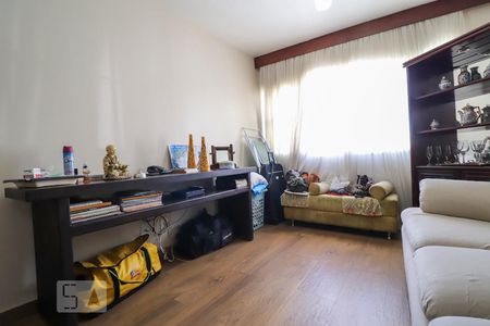 Sala de apartamento para alugar com 2 quartos, 70m² em Setor Bela Vista, Goiânia