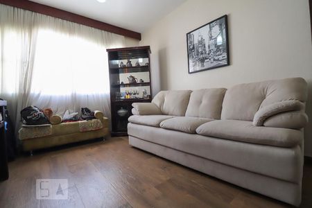 Sala de apartamento para alugar com 2 quartos, 70m² em Setor Bela Vista, Goiânia