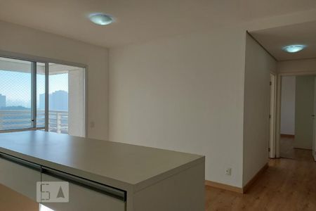 Sala/ cozinha de apartamento à venda com 2 quartos, 67m² em Centro, Osasco