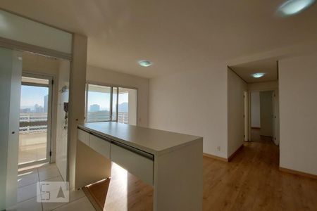 Sala/ cozinha de apartamento à venda com 2 quartos, 67m² em Centro, Osasco