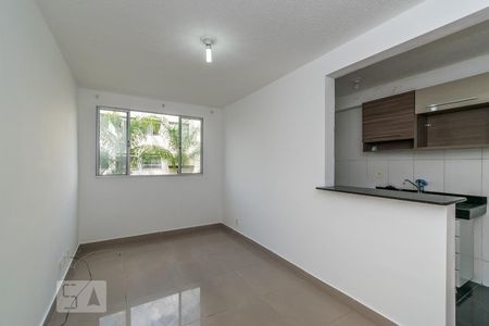 Sala de apartamento para alugar com 2 quartos, 48m² em Parada de Lucas, Rio de Janeiro