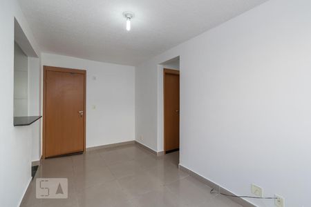 Sala de apartamento para alugar com 2 quartos, 48m² em Parada de Lucas, Rio de Janeiro