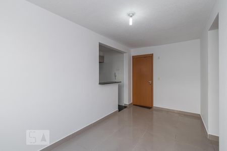 Sala de apartamento para alugar com 2 quartos, 48m² em Parada de Lucas, Rio de Janeiro