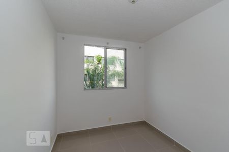 Quarto 1 de apartamento para alugar com 2 quartos, 48m² em Parada de Lucas, Rio de Janeiro