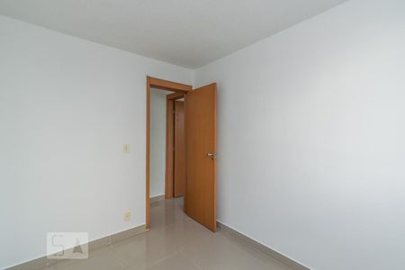 Quarto 1 de apartamento para alugar com 2 quartos, 48m² em Parada de Lucas, Rio de Janeiro