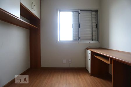 Quarto 1 de apartamento para alugar com 3 quartos, 75m² em Jaguaré, São Paulo