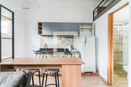 Studio - Sala , Quarto e Cozinha de kitnet/studio para alugar com 1 quarto, 25m² em Jardim Ivana, São Paulo