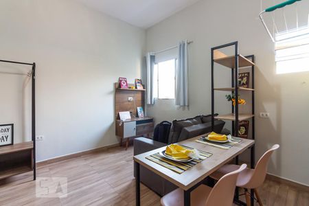 Kitnet de kitnet/studio para alugar com 1 quarto, 25m² em Jardim Ivana, São Paulo