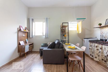 Kitnet de kitnet/studio para alugar com 1 quarto, 25m² em Jardim Ivana, São Paulo