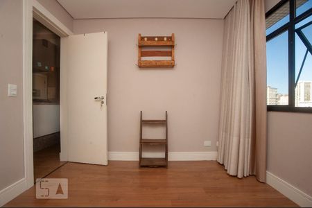Quarto de apartamento para alugar com 1 quarto, 60m² em Centro, Curitiba
