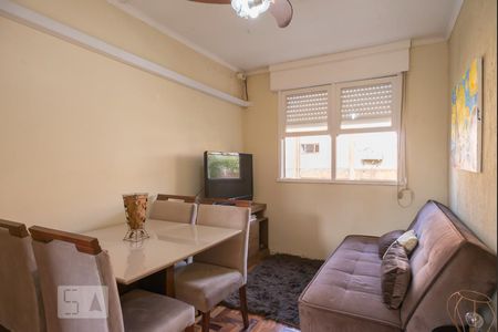 Sala de apartamento à venda com 3 quartos, 67m² em Camaquã, Porto Alegre