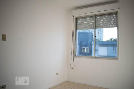 Quarto de apartamento à venda com 1 quarto, 45m² em Cristal, Porto Alegre