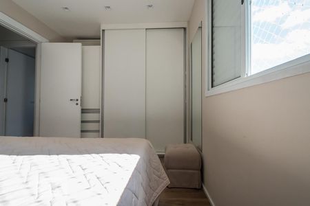 Suíte  de apartamento à venda com 3 quartos, 94m² em Santo Amaro, São Paulo