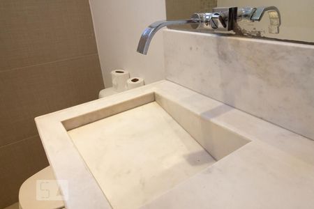 Lavabo de casa à venda com 4 quartos, 300m² em Vila São Vicente, São Paulo