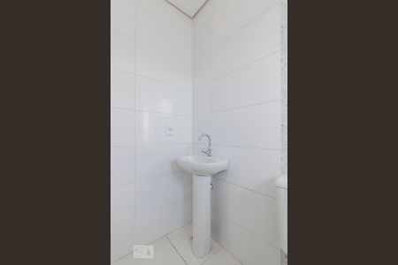 Banheiro da Suíte de apartamento para alugar com 2 quartos, 52m² em Parque Capuava, Santo André