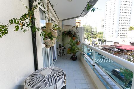 Varanda da Sala de apartamento à venda com 3 quartos, 100m² em Vila Andrade, São Paulo