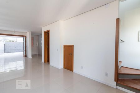Sala de casa à venda com 2 quartos, 110m² em Jardim Carvalho, Porto Alegre