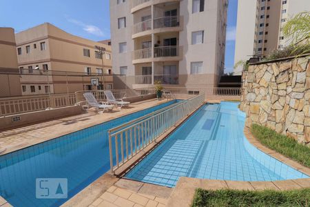 Apartamento à venda com 69m², 2 quartos e 1 vaga Apartamento à venda com 69m², 2 quartos e 1 vagaPiscina