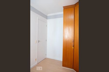 Quarto 1 de apartamento para alugar com 2 quartos, 48m² em Vila Firmiano Pinto, São Paulo