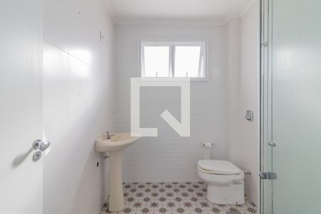 Banheiro de apartamento para alugar com 1 quarto, 48m² em São Geraldo, Porto Alegre