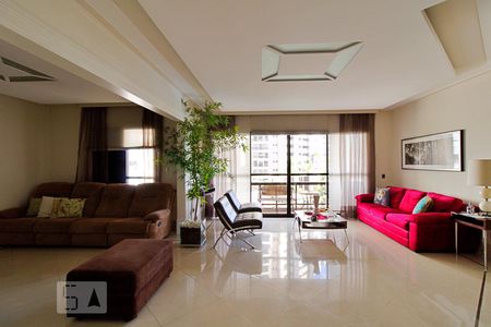 Sala de apartamento à venda com 3 quartos, 178m² em Vila Suzana, São Paulo