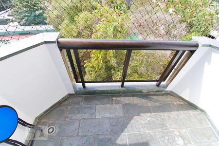 Apartamento à venda com 178m², 3 quartos e 3 vagas Apartamento à venda com 178m², 3 quartos e 3 vagasVaranda da Suíte 1