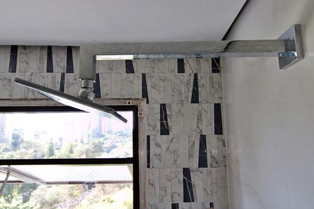 Apartamento à venda com 178m², 3 quartos e 3 vagas Apartamento à venda com 178m², 3 quartos e 3 vagasBanheiro da Suíte 1