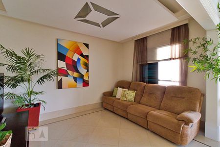 Sala de apartamento à venda com 3 quartos, 178m² em Vila Suzana, São Paulo