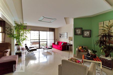 Sala de apartamento à venda com 3 quartos, 178m² em Vila Suzana, São Paulo